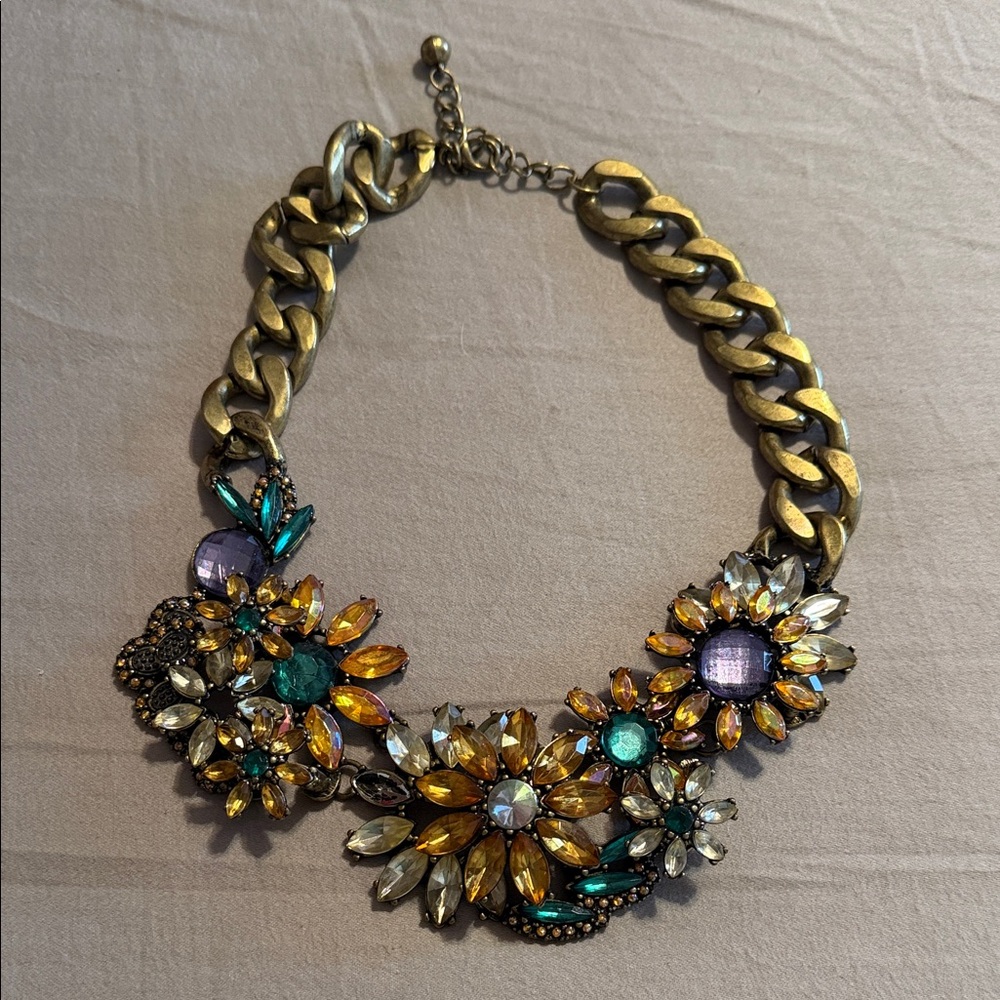 Elegant Floral Statement Necklace